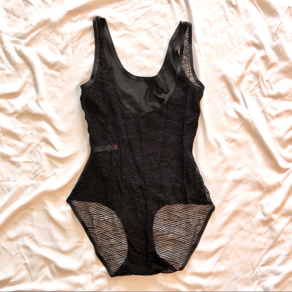 Vince Camuto bodysuit - Picture 2 of 2